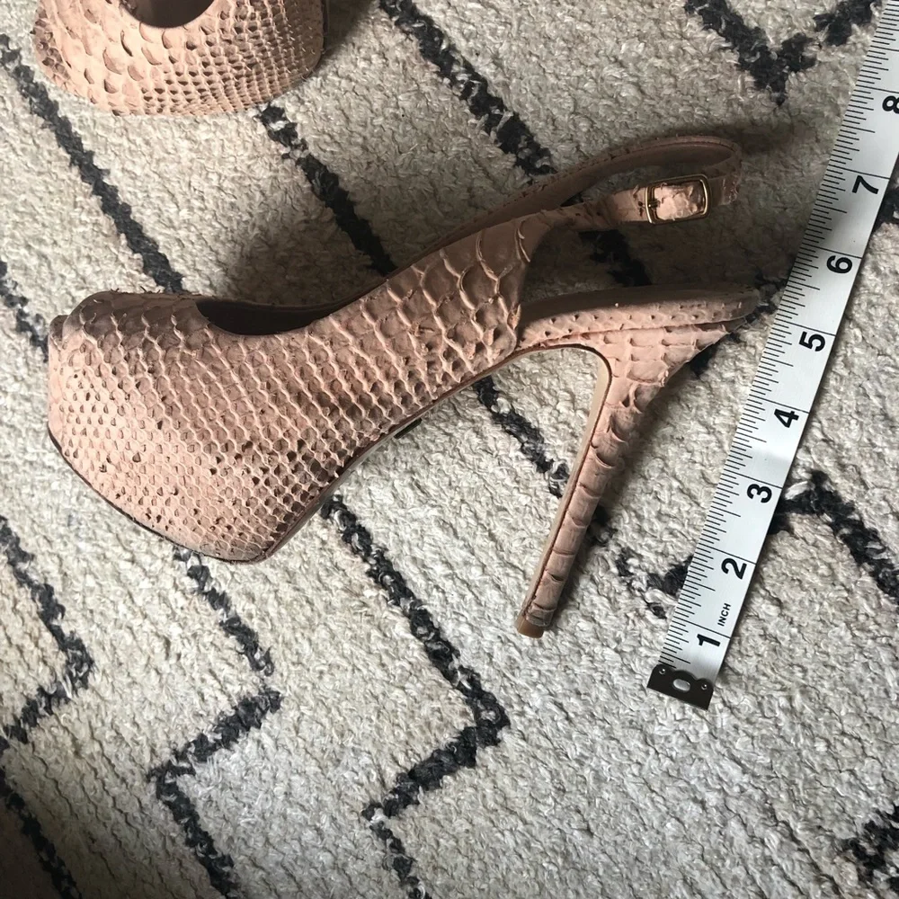 Pour La Victoire heeled shoes